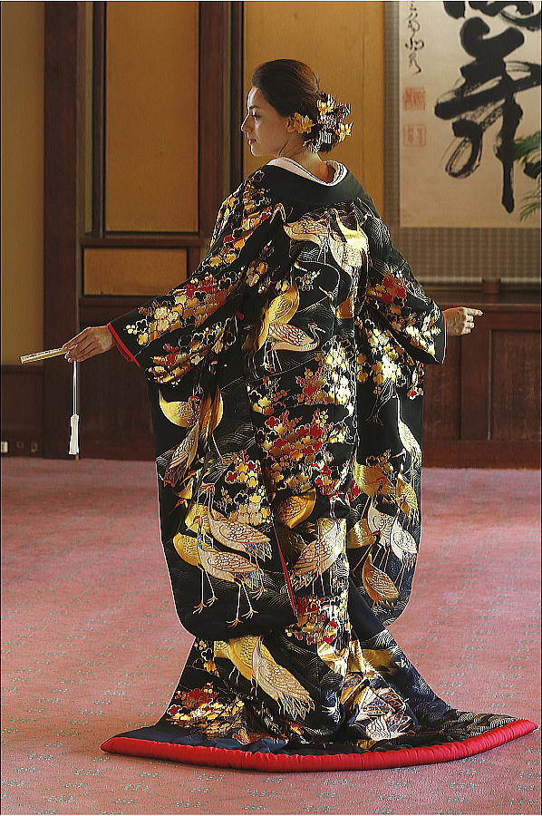 和装（白無垢・色打掛・引き振袖）｜ウエディングドレスのオーダー・レンタル Hisako Takayama